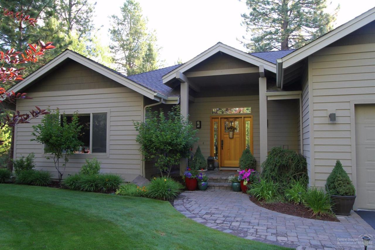 60836 Currant Way, Bend, OR 97702 (MLS #201608194) :: Birtola Garmyn High Desert Realty