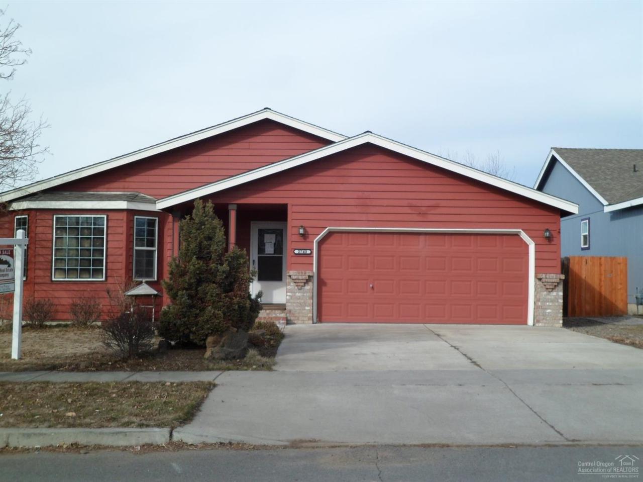 2740 NE Faith Drive, Bend, OR 97701 (MLS #201700037) :: Fred Real Estate Group of Central Oregon