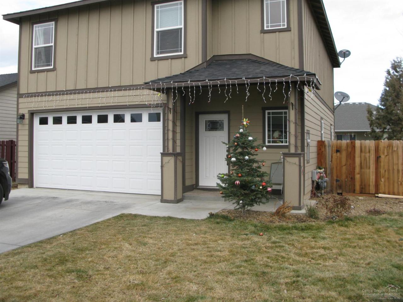761 Apache Court - Photo 1