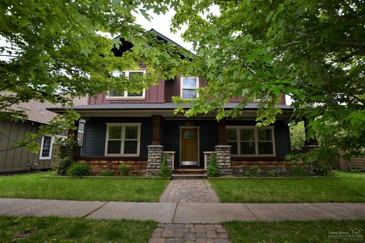 21376 Oakview Drive - Photo 1