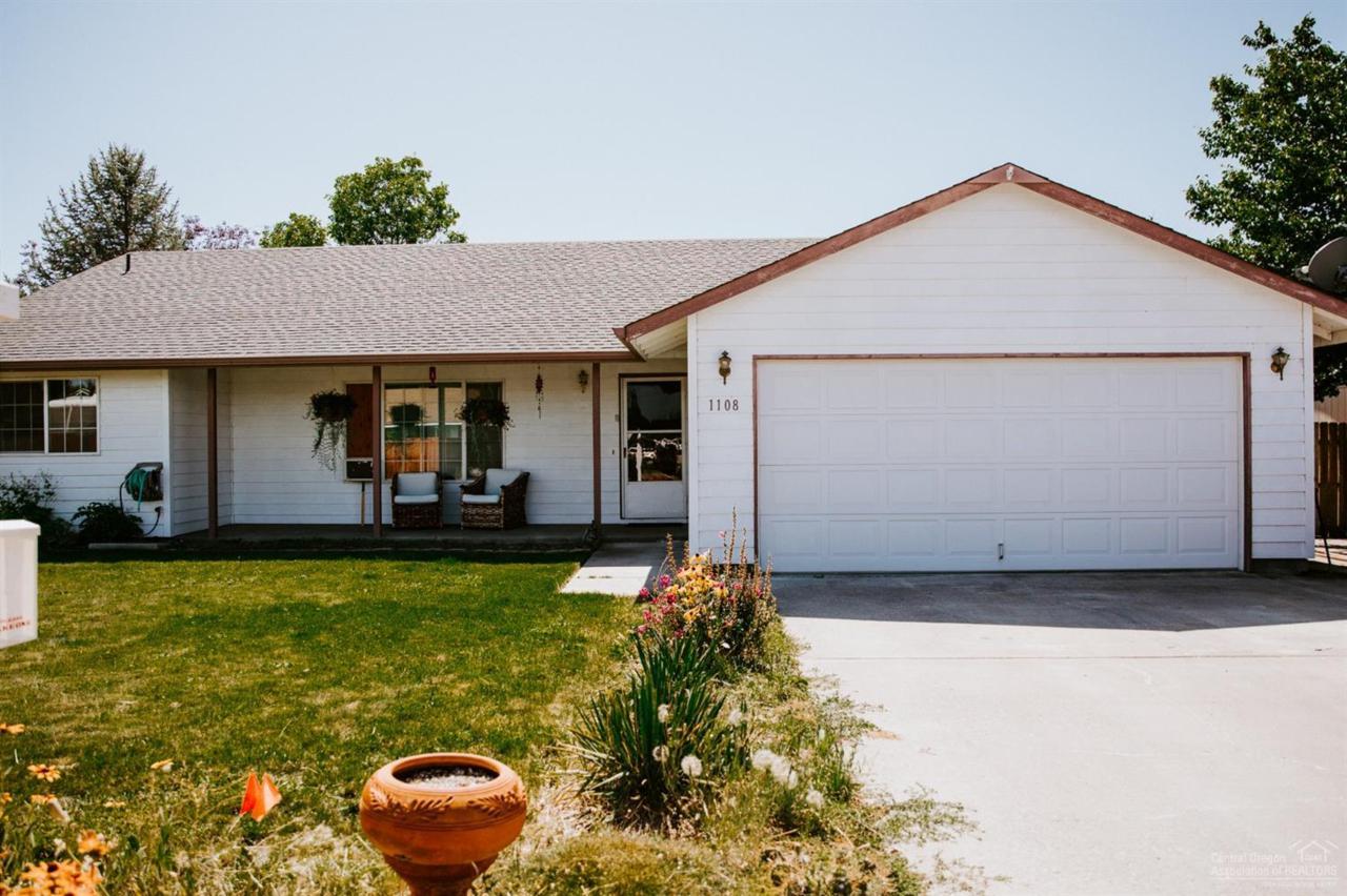 1108 Manzanita Street - Photo 1