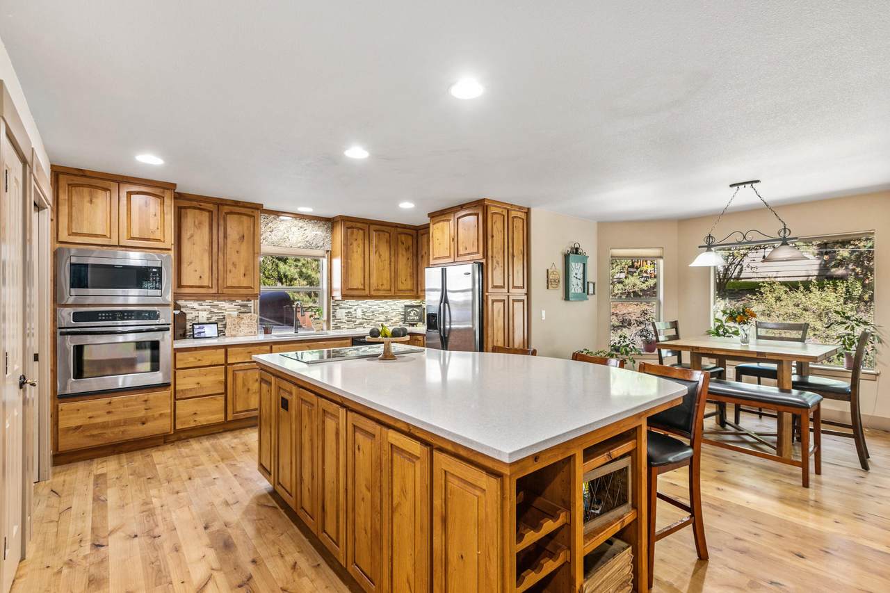 20859 Desert Stream Place - Photo 1