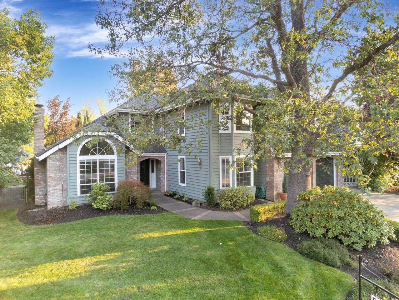 875 Cypress Point Loop - Photo 1