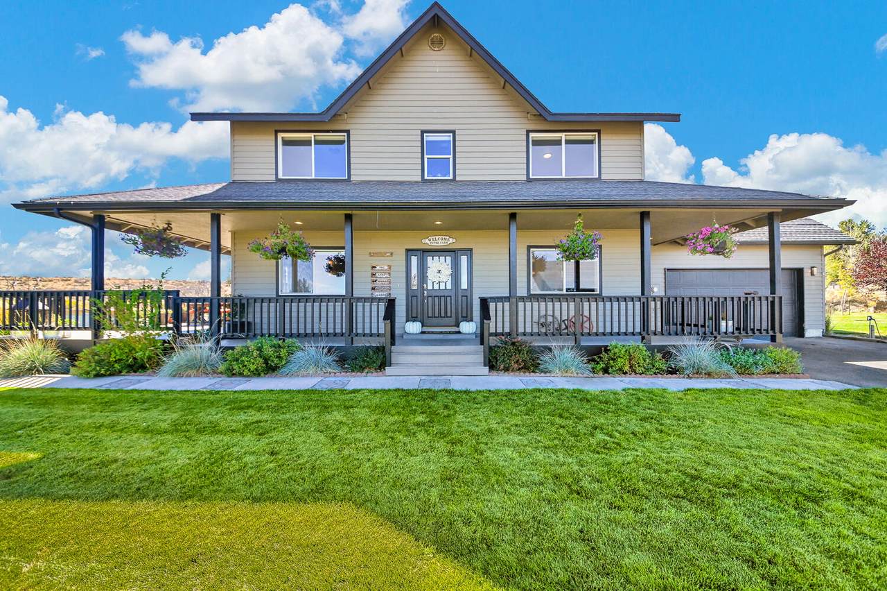 59680 Calgary Drive - Photo 1