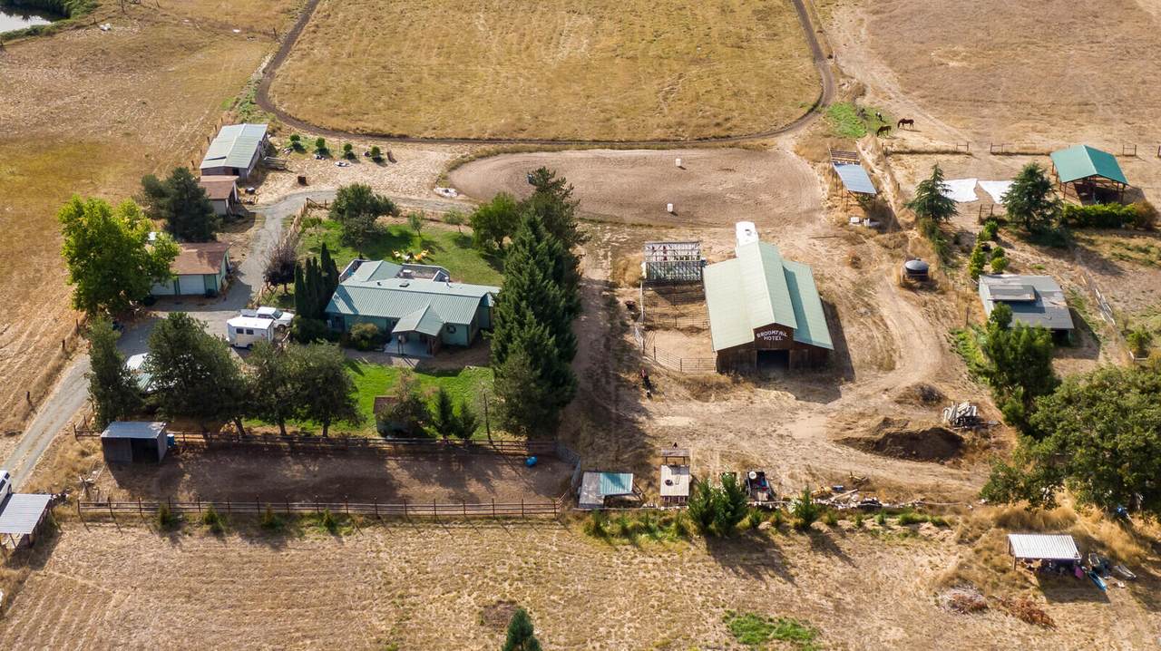 17130 Williams Highway - Photo 1