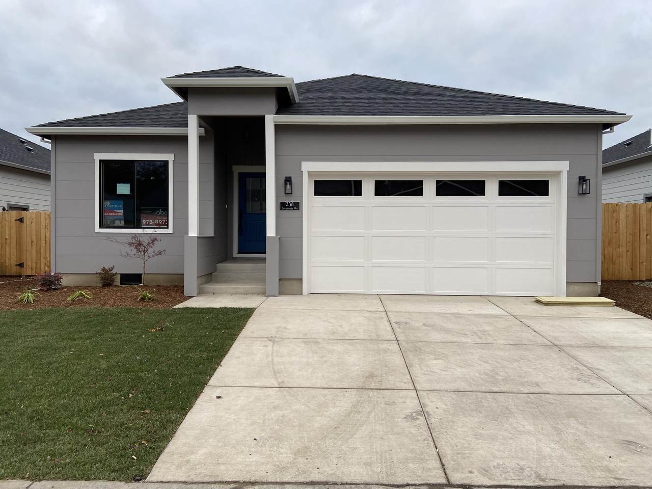 238 Christopher Way - Photo 1