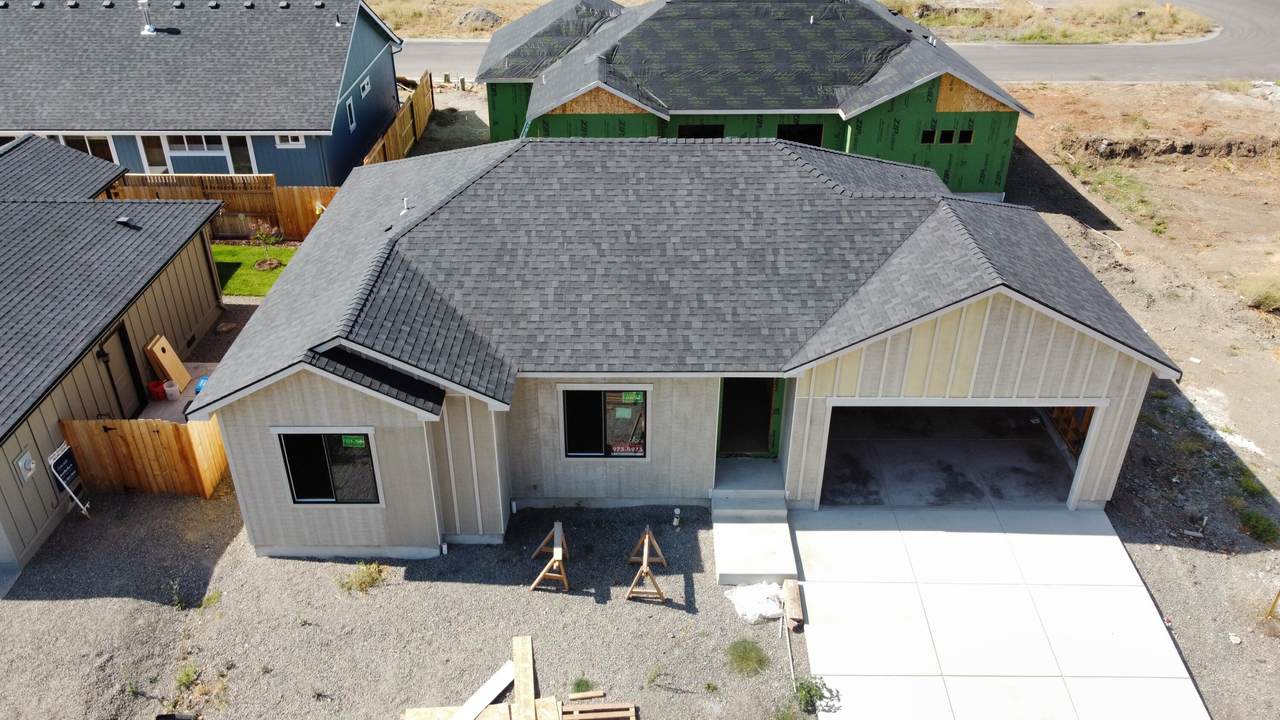 271 Oak Valley Drive - Photo 1