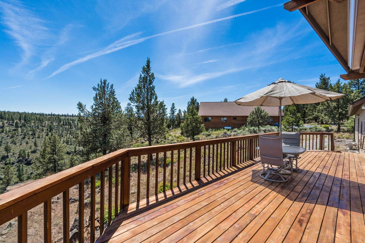 17555 Mountain View Road - Photo 1