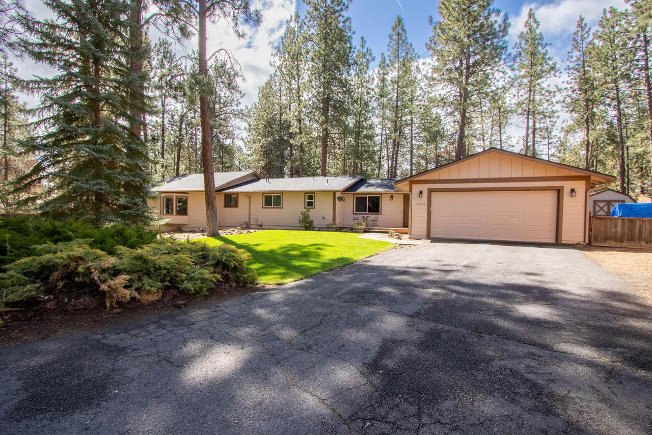 19645 Emerald Place - Photo 1