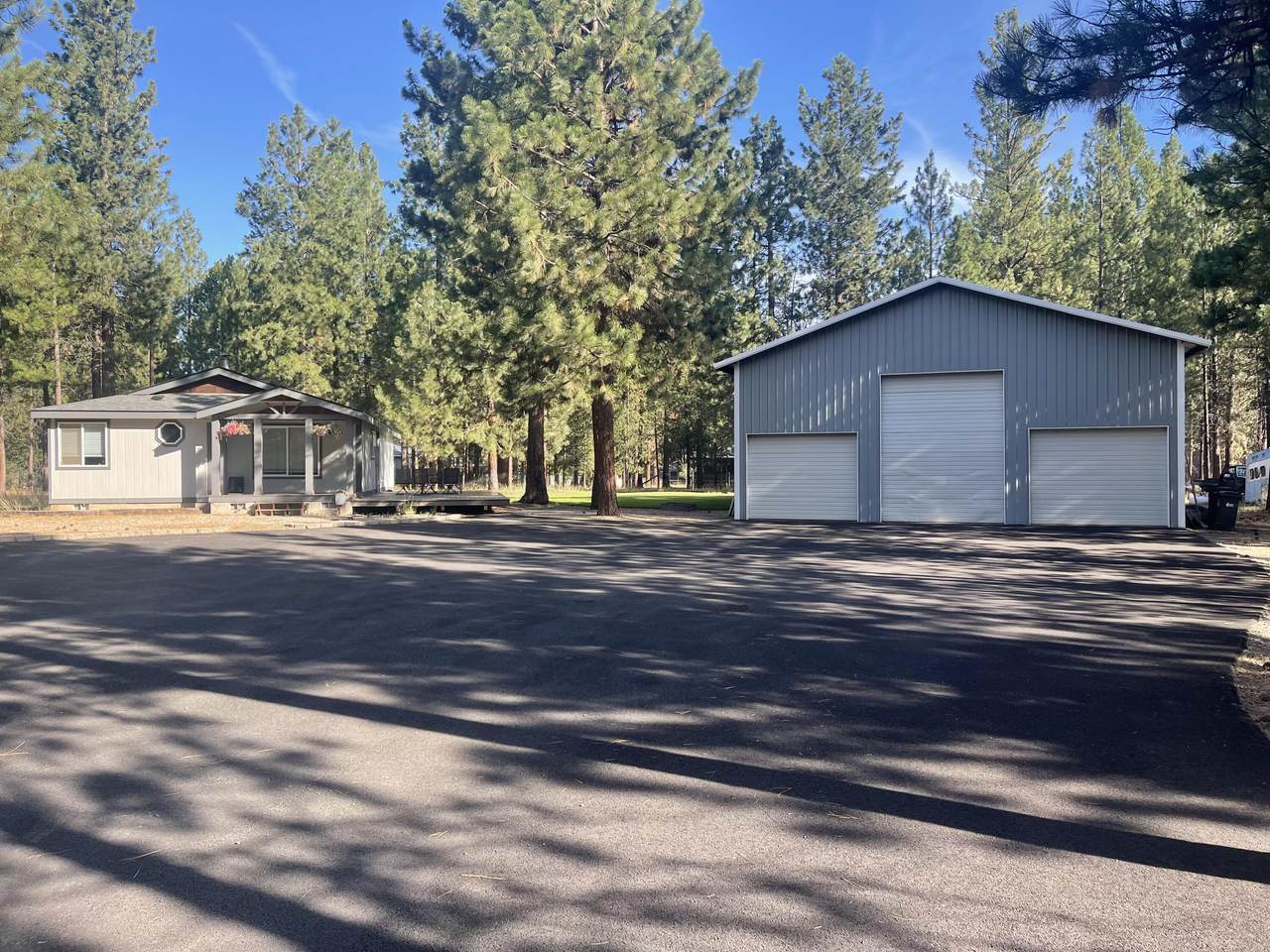 15862 Yellowood Court - Photo 1