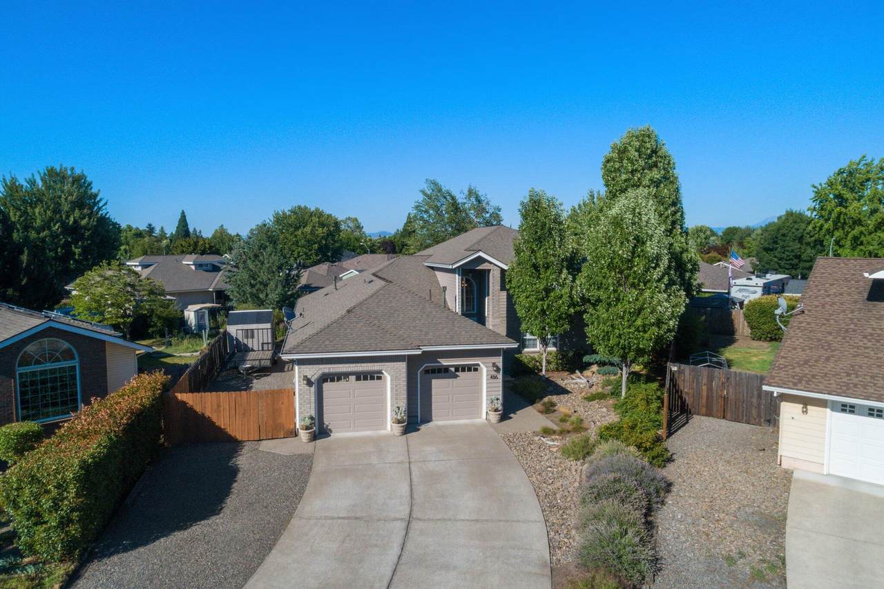 486 Creekside Circle - Photo 1