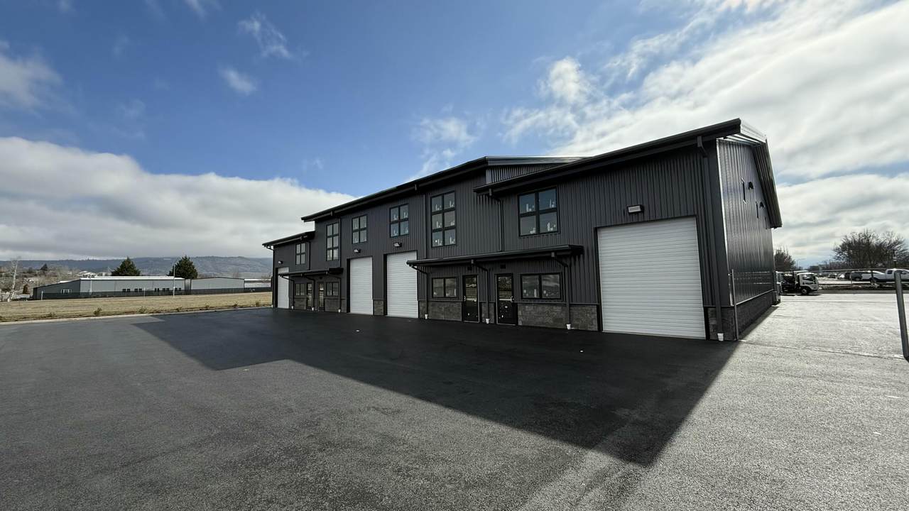 2016 Commerce Drive - Photo 1