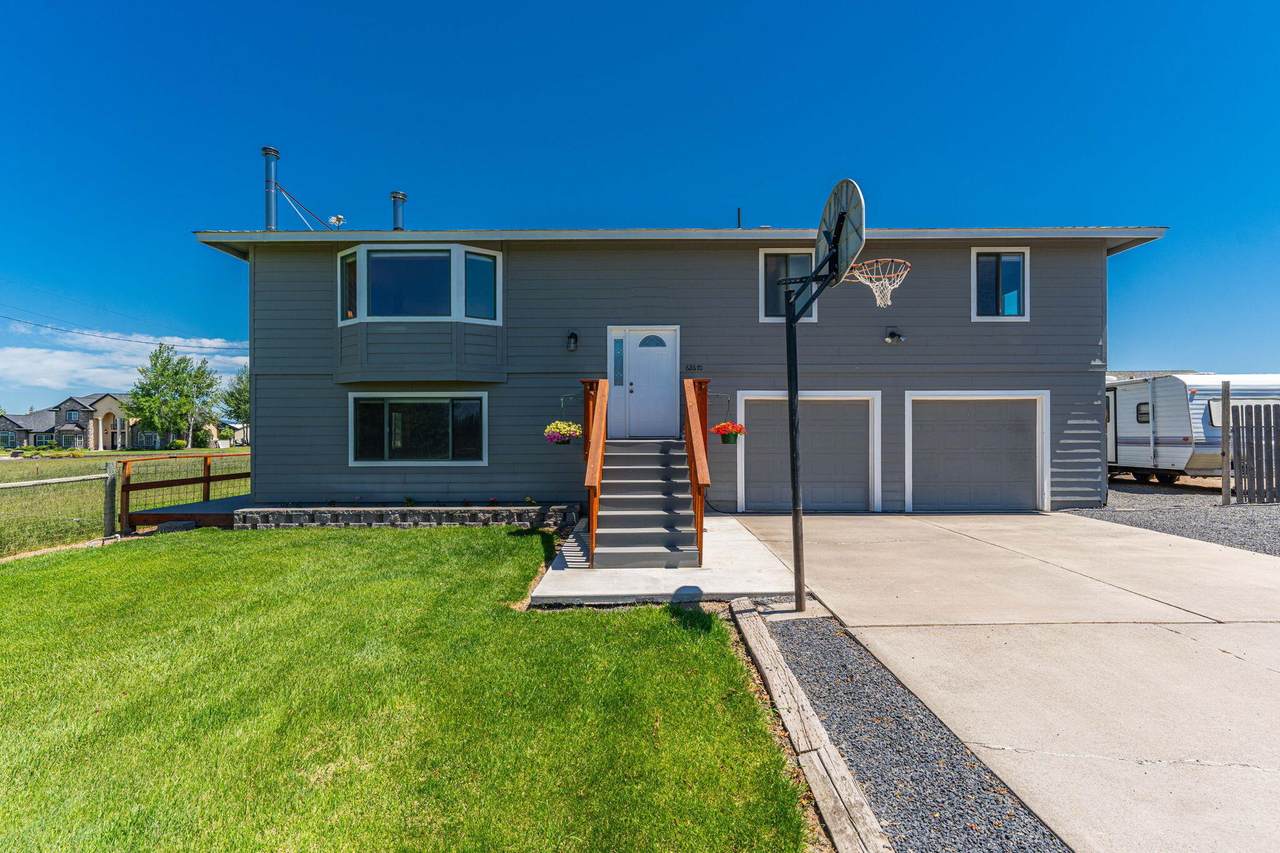 62670 Erickson Road, Bend, OR 97701 (MLS 220184358) Team Birtola High Desert Realty