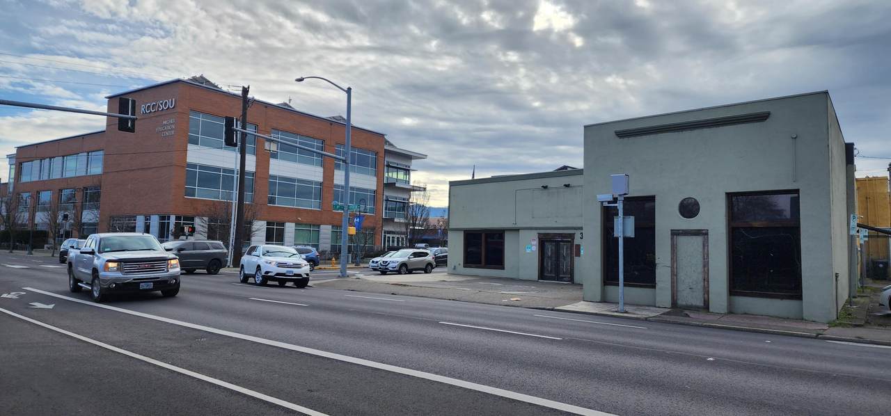 36 Riverside Avenue - Photo 1