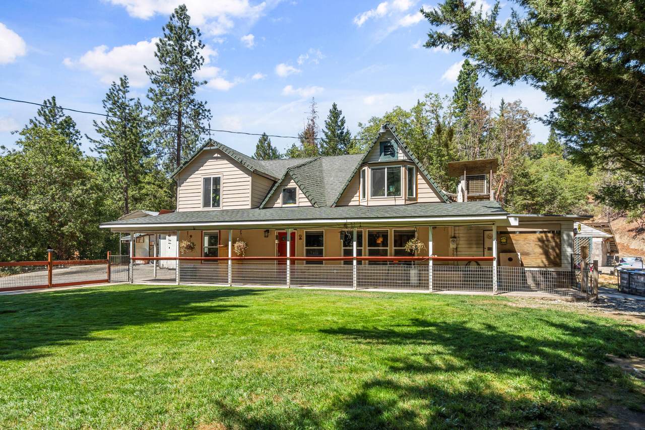 836 Sleepy Hollow Loop - Photo 1