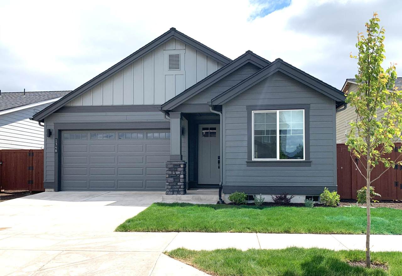 1348 Whistle Way - Photo 1