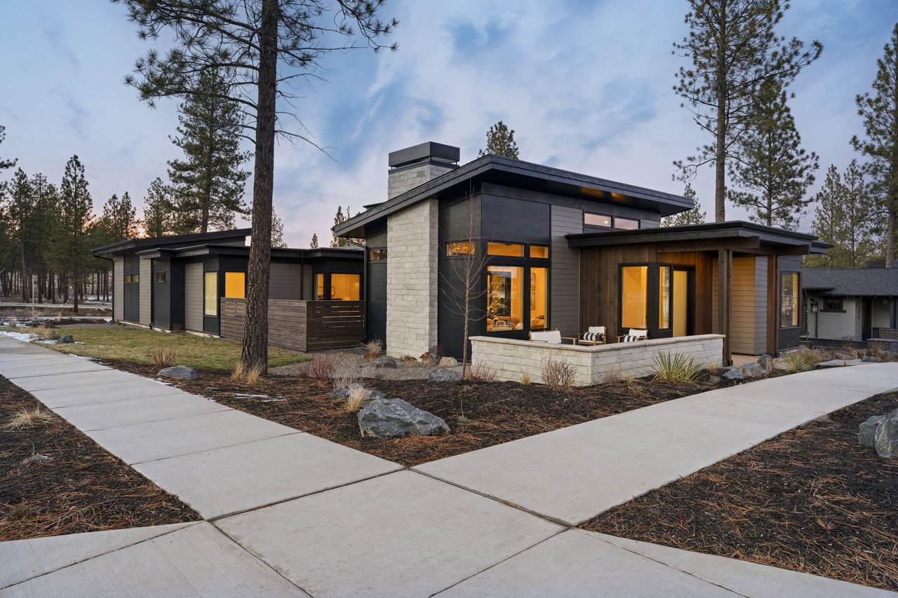 3374 Leavitt Lane - Photo 1