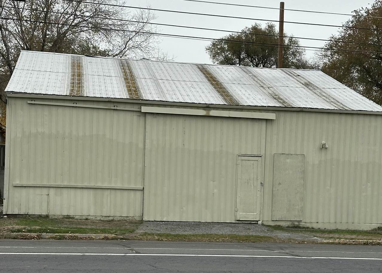 39 7th Street - Photo 1