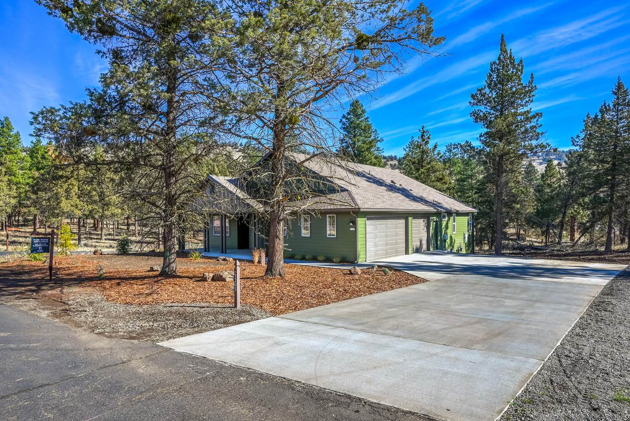 1205 Vine Maple Drive - Photo 1