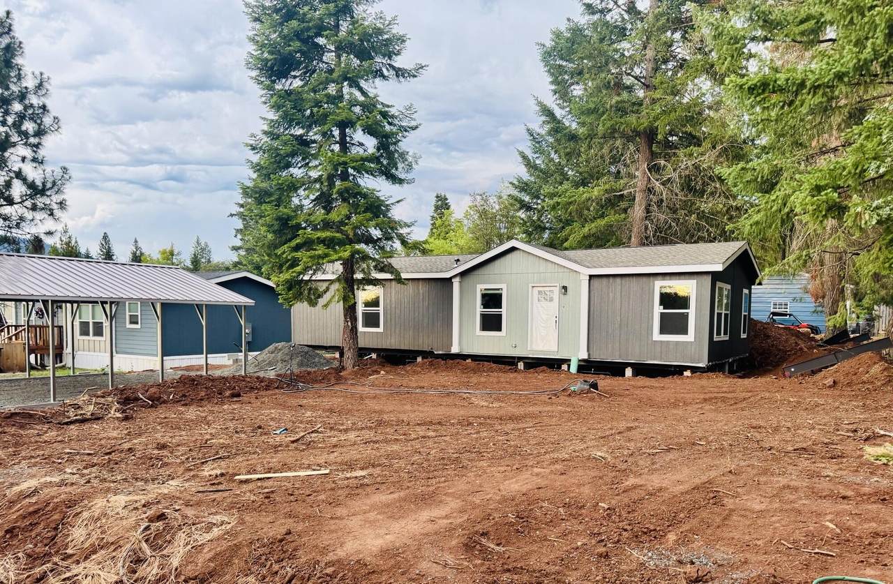 855 Redwood Avenue - Photo 1