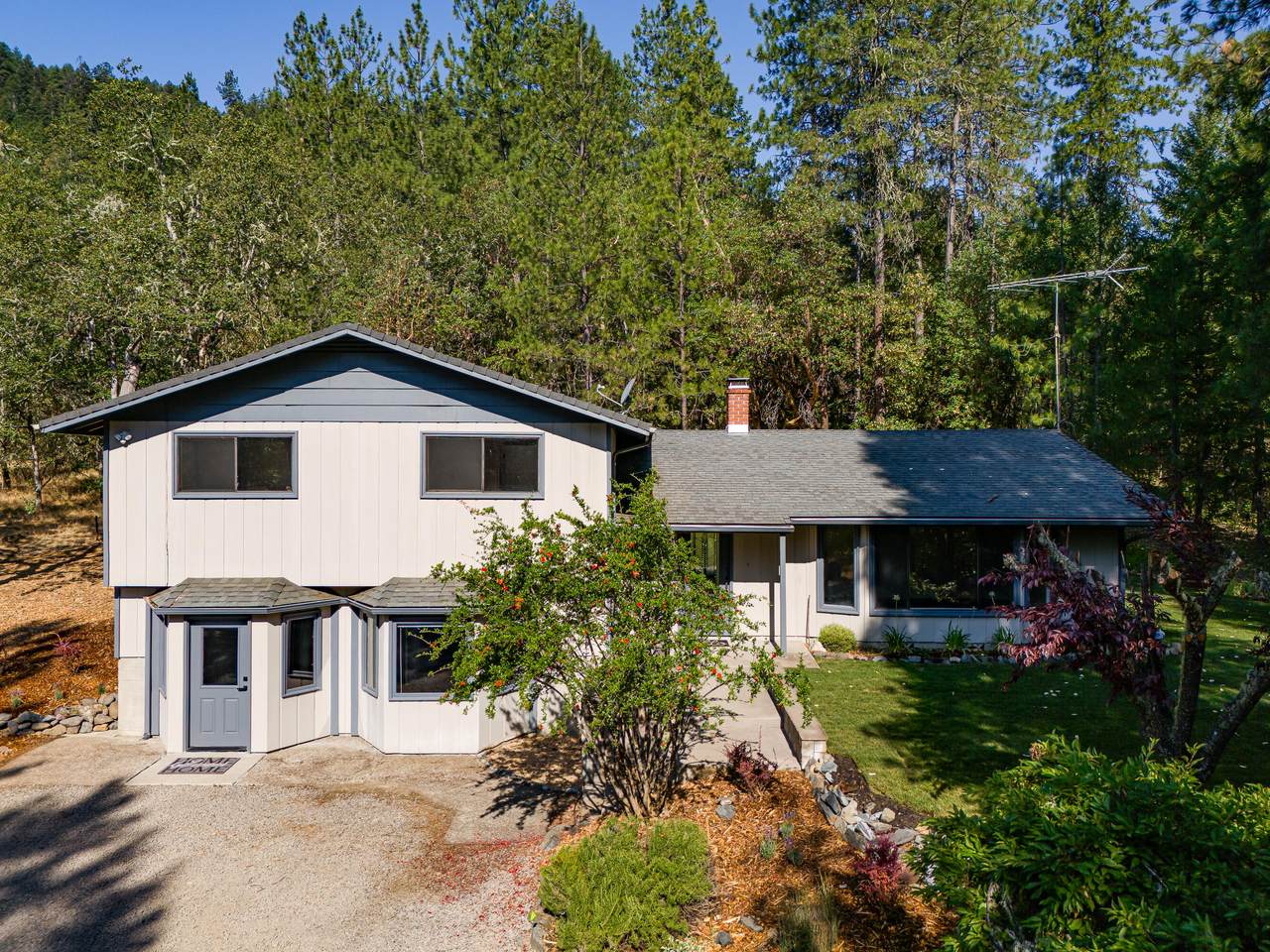 3755 Hosmer Lane - Photo 1