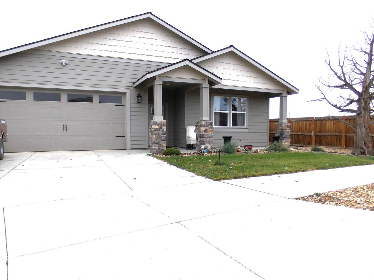 3154 Cedar Avenue - Photo 1
