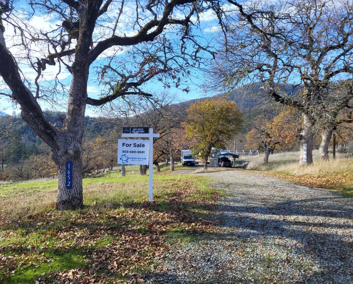 1652 China Gulch Road - Photo 1