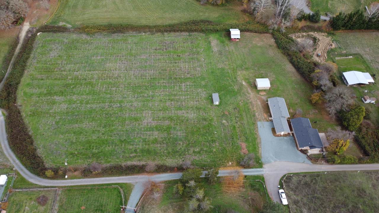 2571 Evans Creek Road - Photo 1