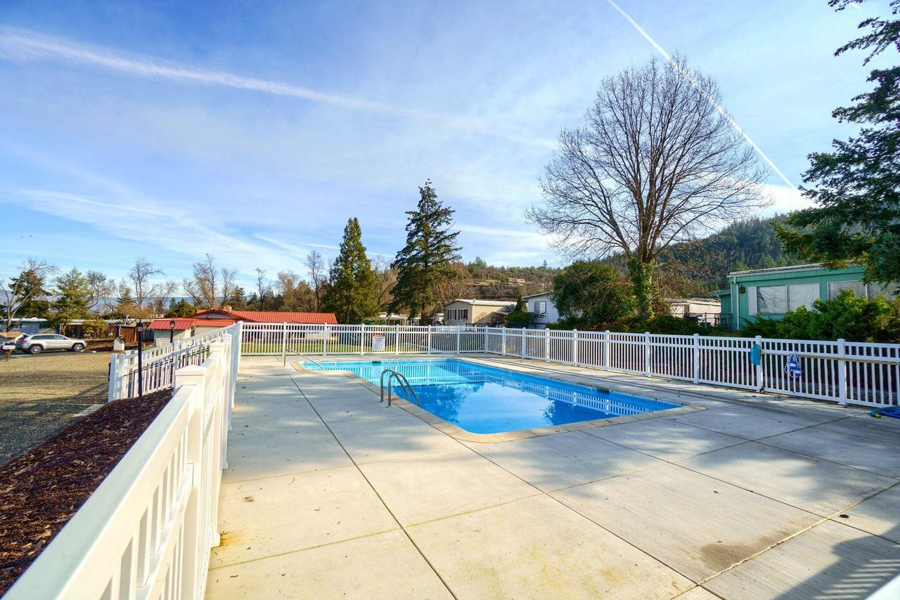 3955 Stage Road - Photo 1