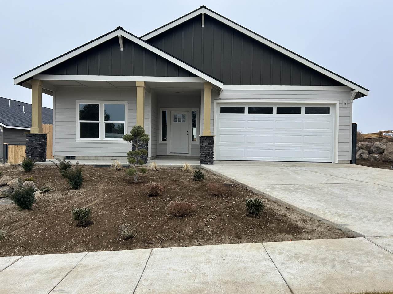 4015 38th Place - Photo 1