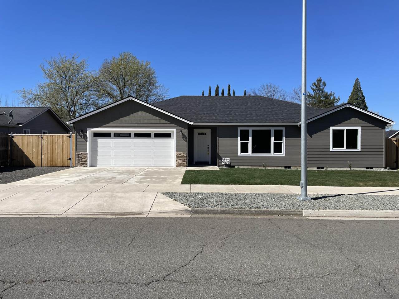 2963 Stonebrook Drive - Photo 1