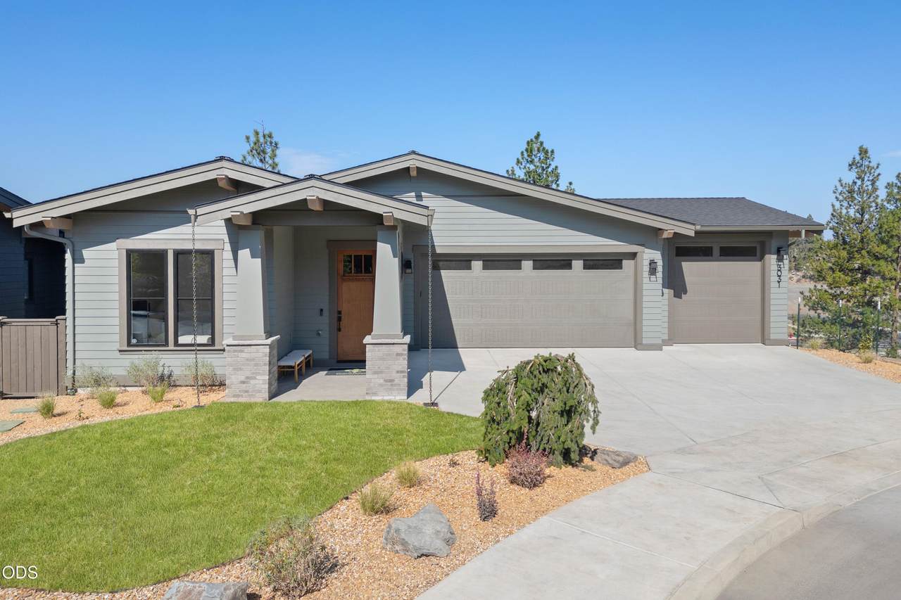 3031 Polarstar Avenue - Photo 1