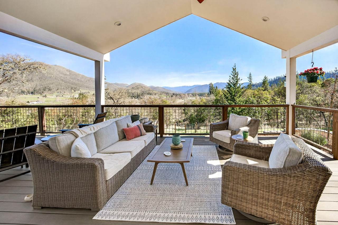 145 Lomas Road - Photo 1