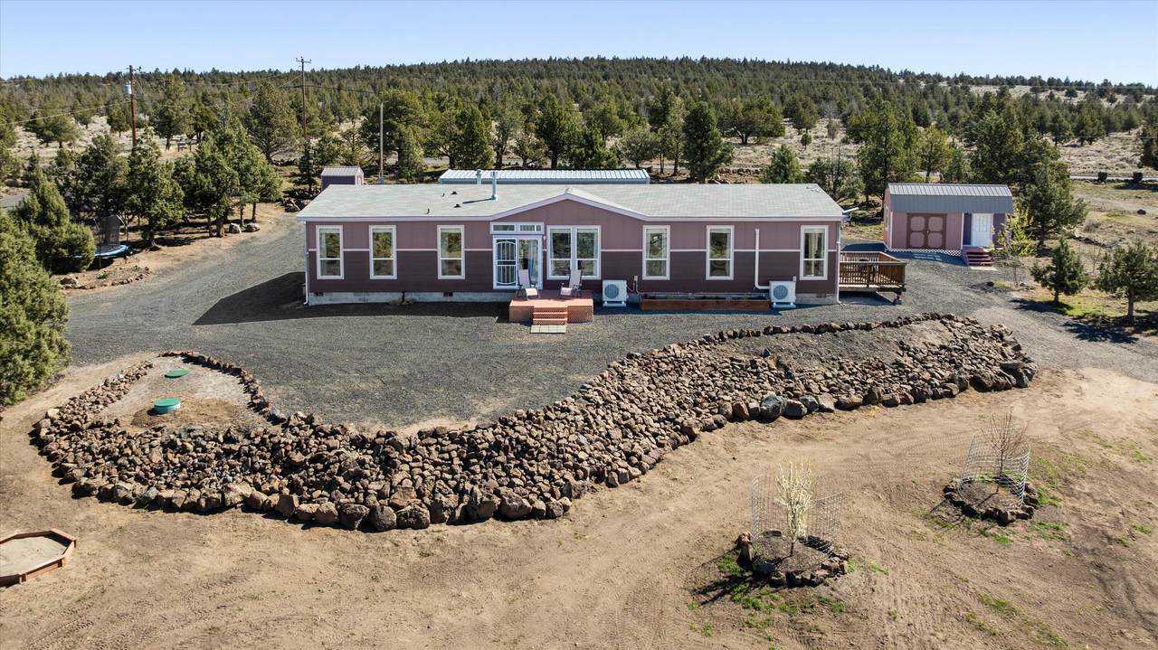 5172 Oswego Road - Photo 1