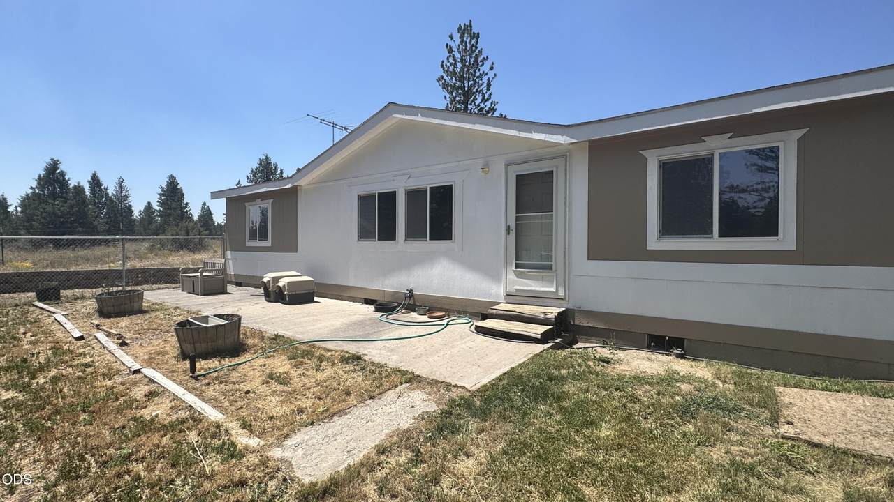 5012 Seagull Drive - Photo 1