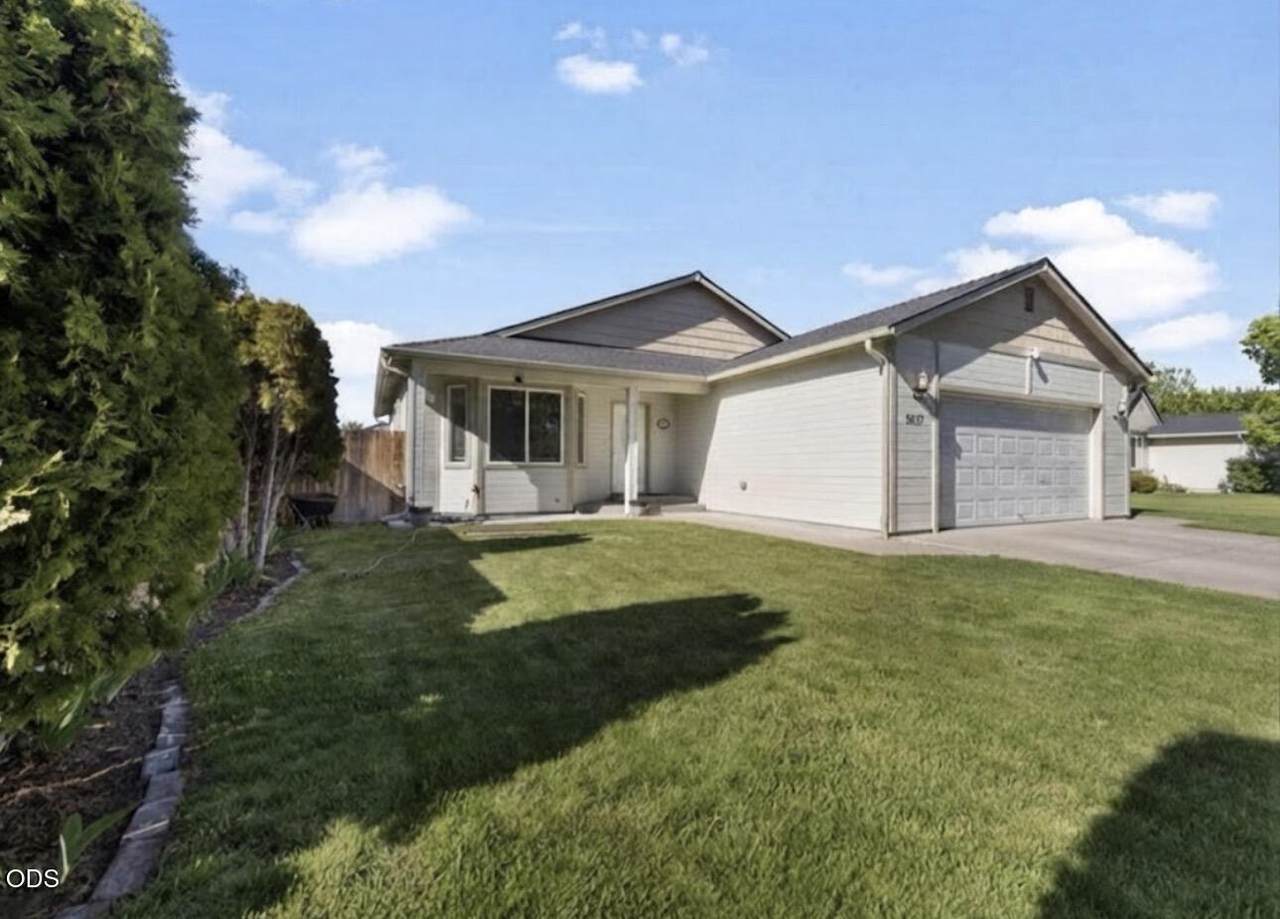 5637 Mickshelly Circle - Photo 1