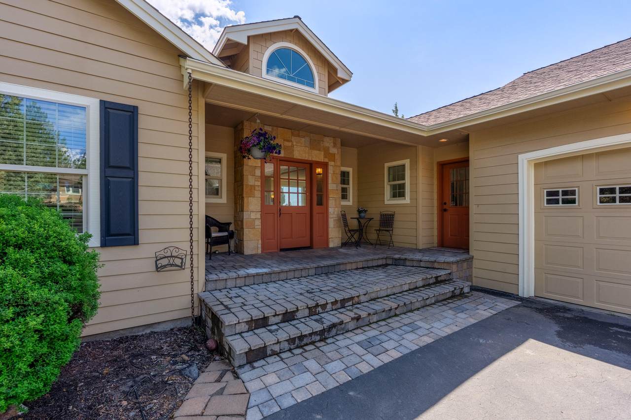 1580 Murrelet Drive - Photo 1
