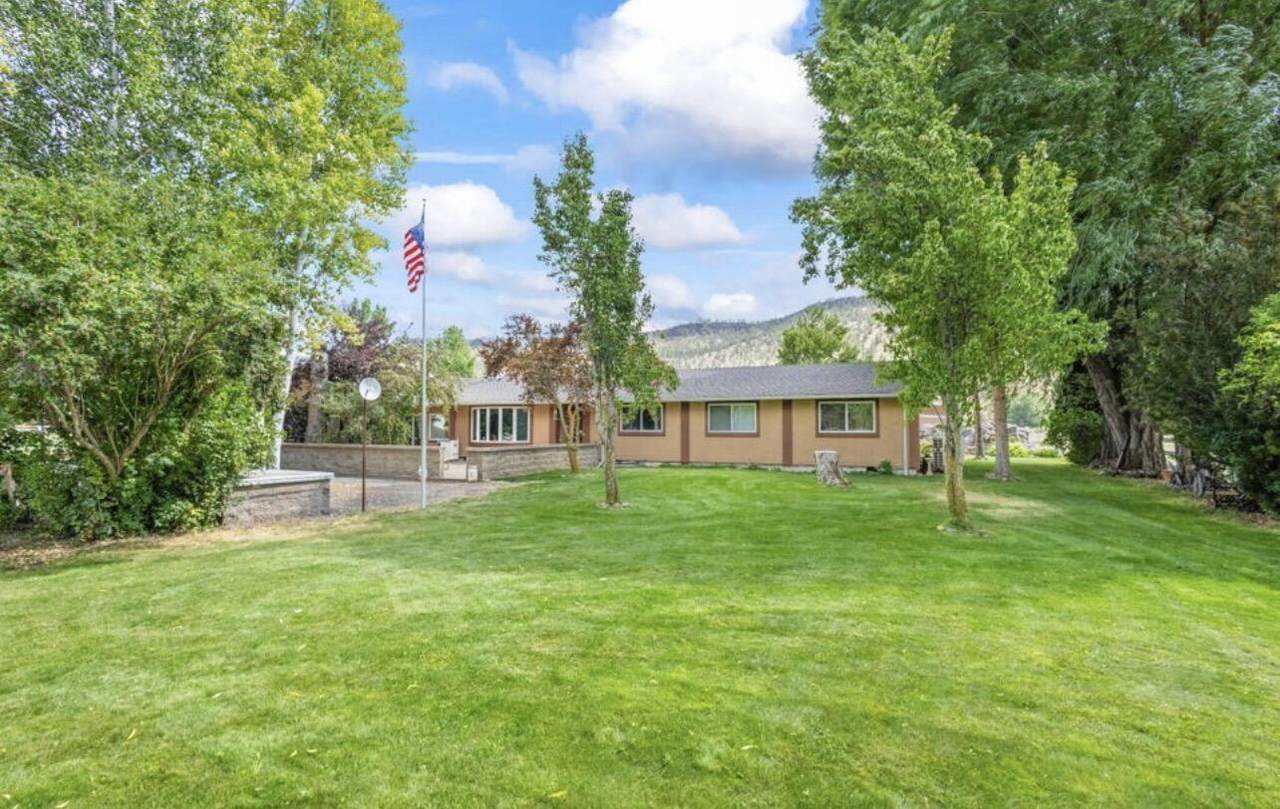 389 Orchard Lane - Photo 1