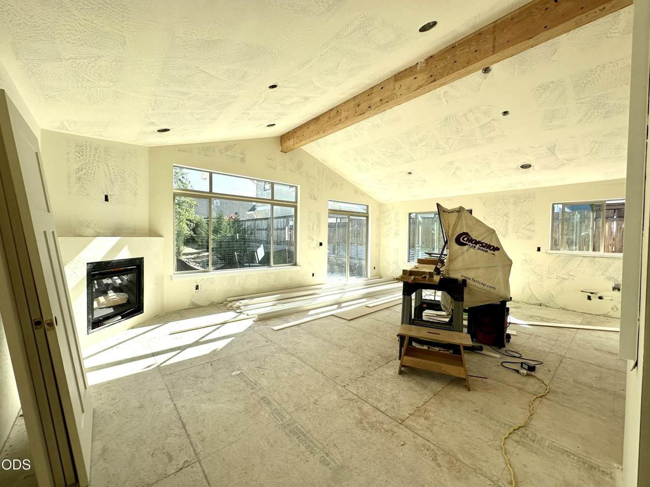 https://bt-photos.global.ssl.fastly.net/coar/1280_boomver_3_220222212-2.jpg