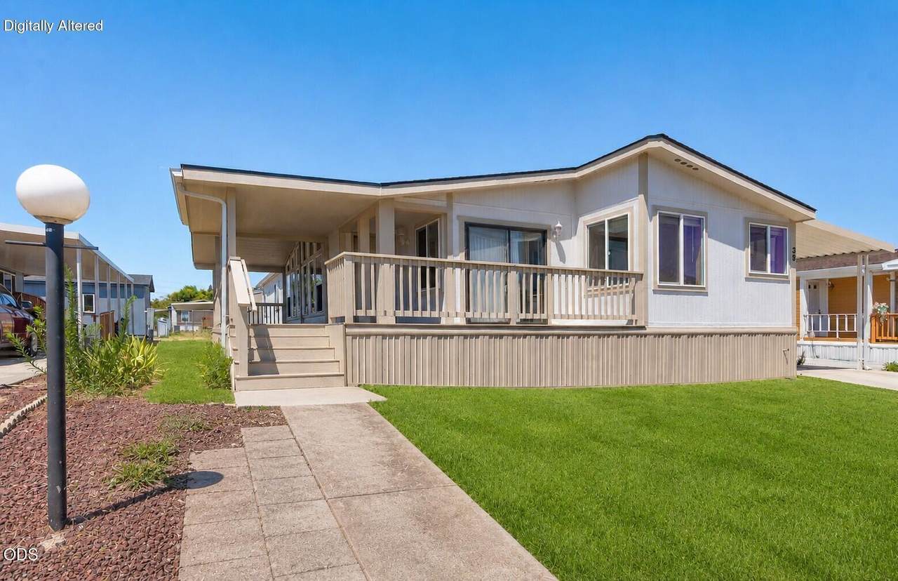 4729 Pacific Highway - Photo 1