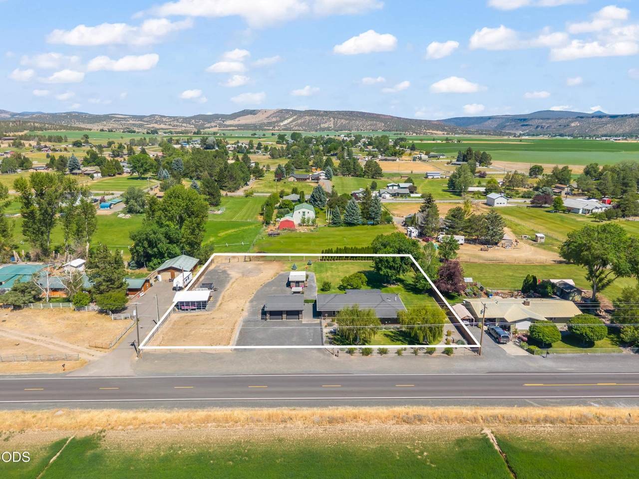 2348 Barnes Road - Photo 1