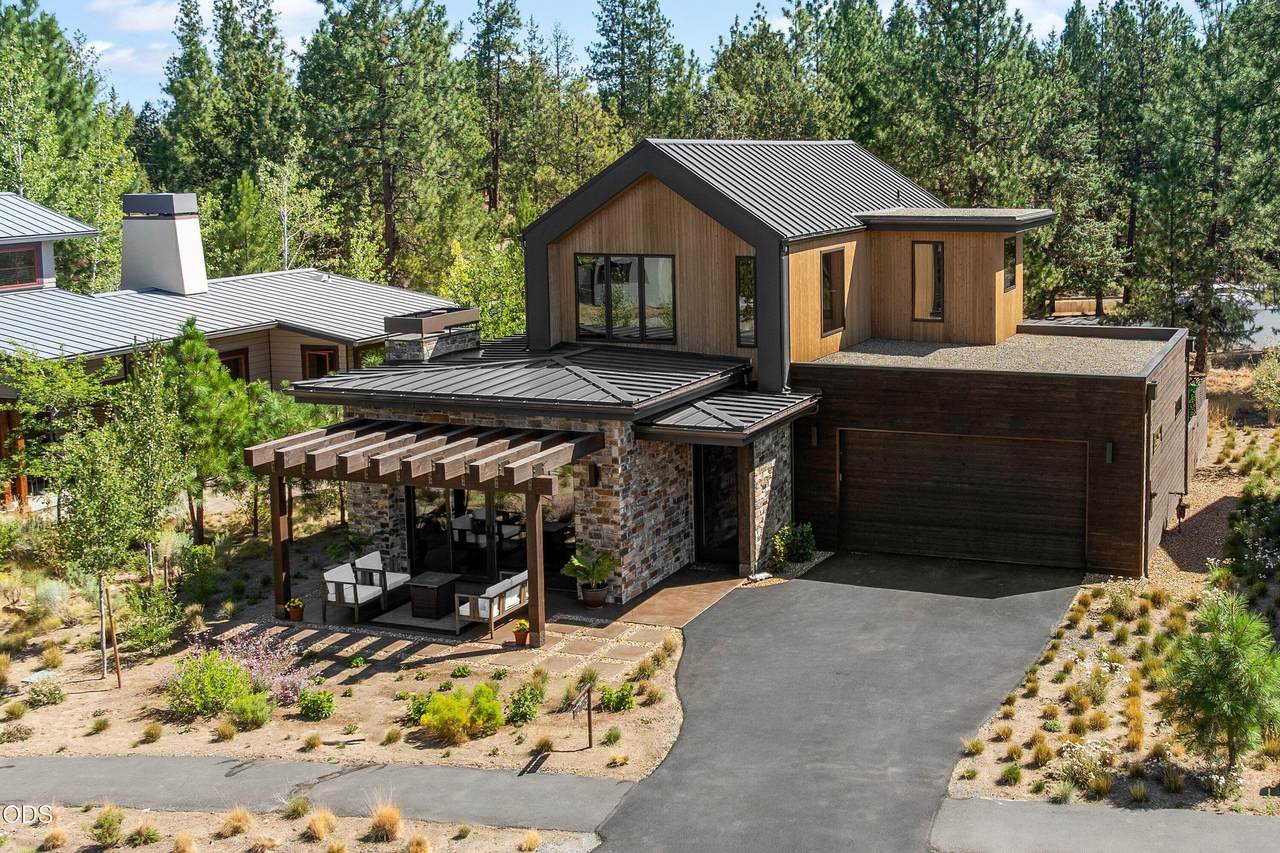 62768 Sand Lily Way - Photo 1