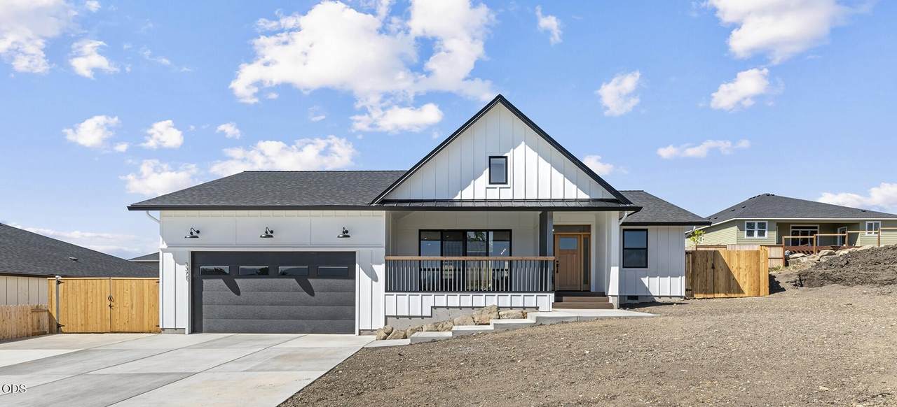 3371 Bryson Way - Photo 1