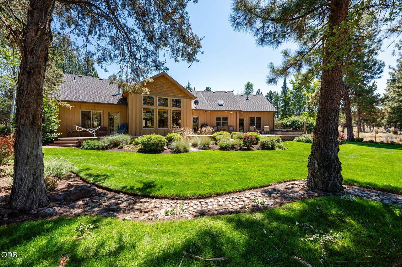 17690 Mountain View Road - Photo 1