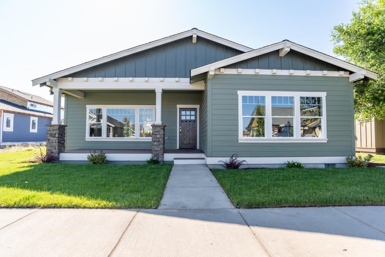 941 Rimrock Drive - Photo 1