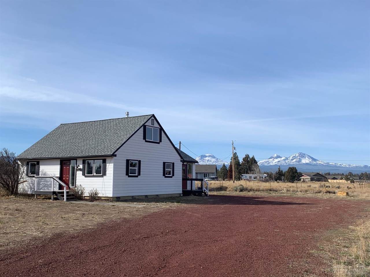 67031 Central Street - Photo 1