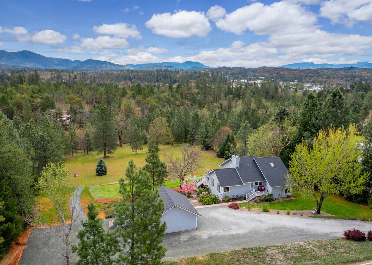 721 Wildflower Drive - Photo 1