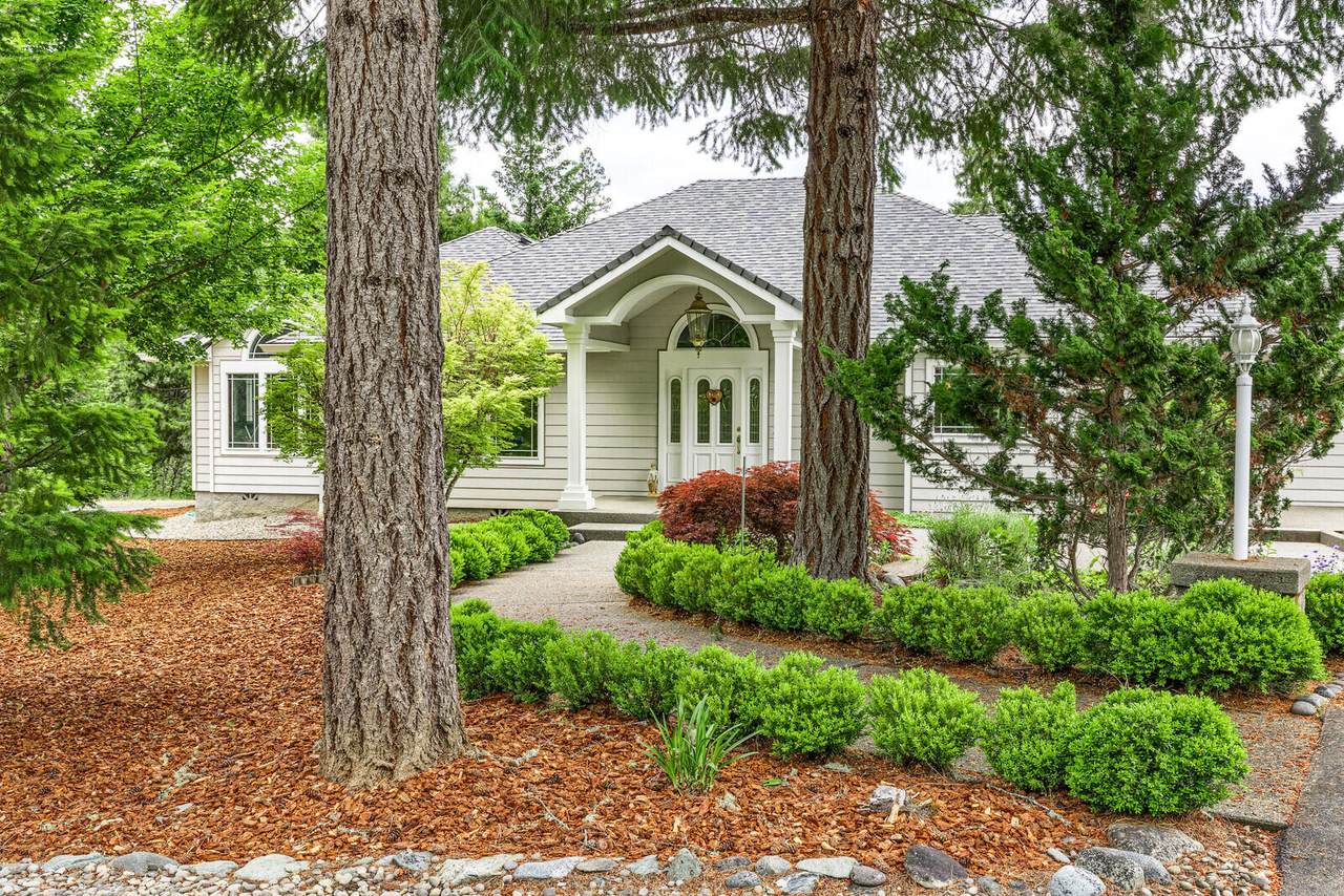 353 Hixson Drive - Photo 1