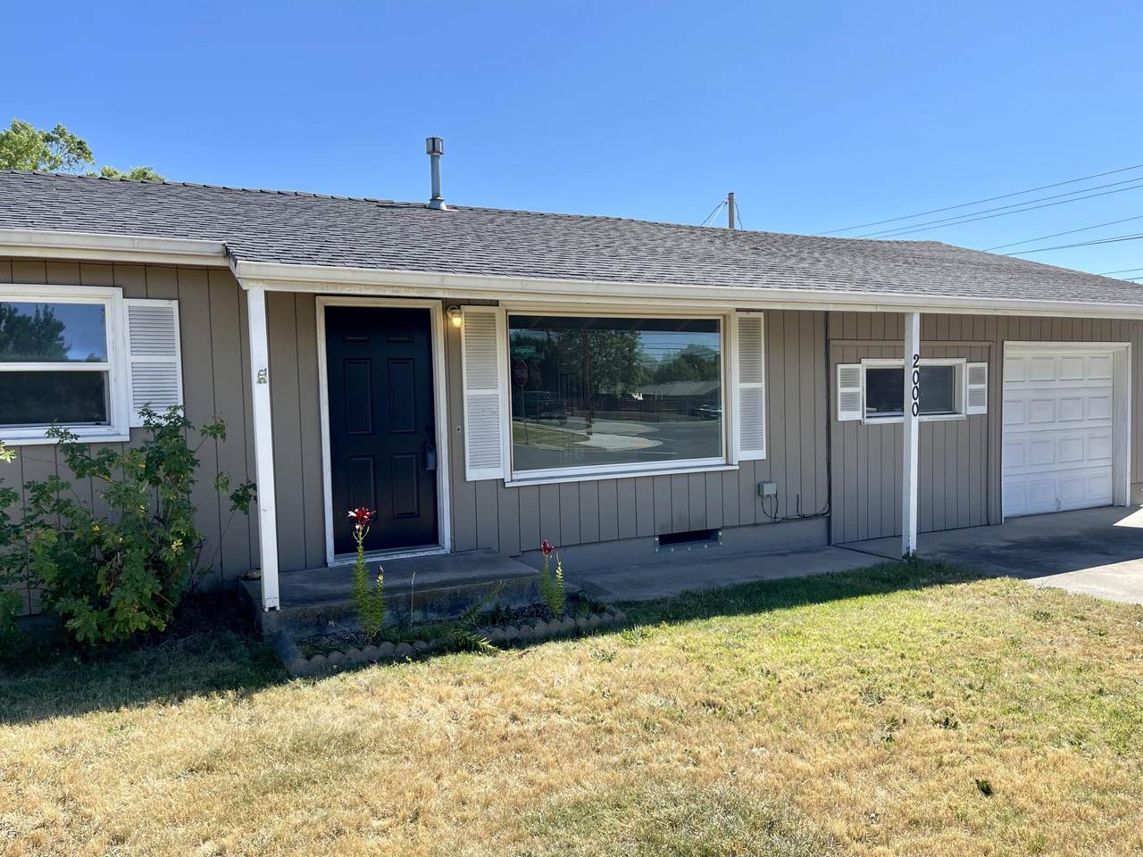 2000 Suzanna Street - Photo 1