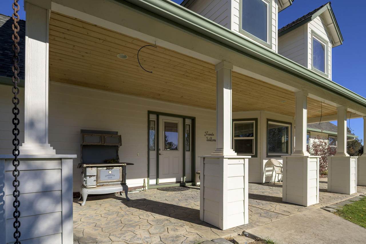 6187 Jaguar Avenue - Photo 1